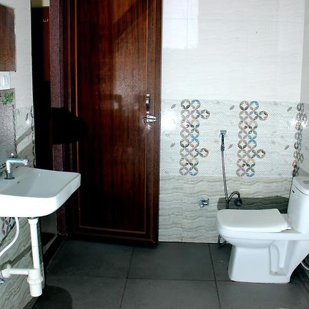 Hotel O Athitya Resort Sikar 외부 사진