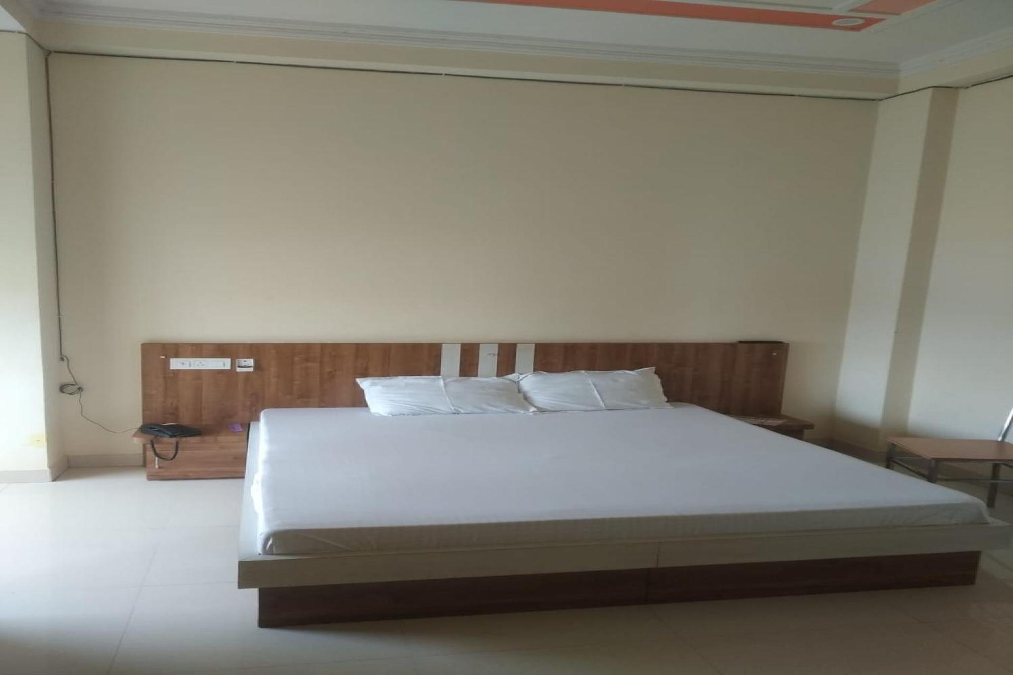 Hotel O Athitya Resort Sikar 외부 사진